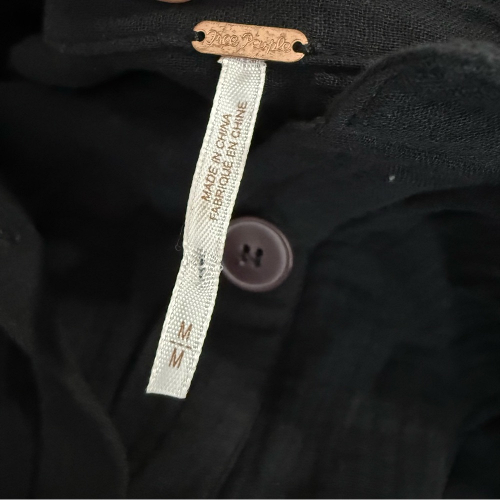 Free People Sunstreaks Black Cotton Gauze Button Front Tie Hem Shirt Top Size M - Picture 7 of 8